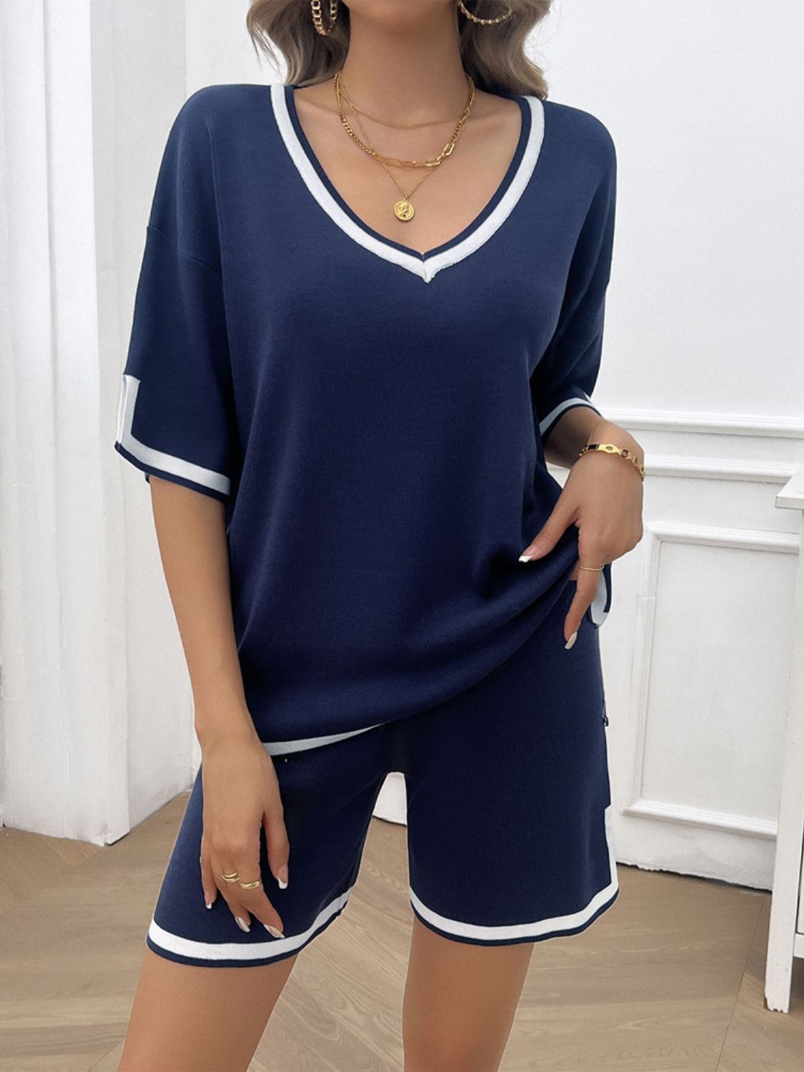 Contrast Trim Drawstring V-Neck Top and Shorts Set