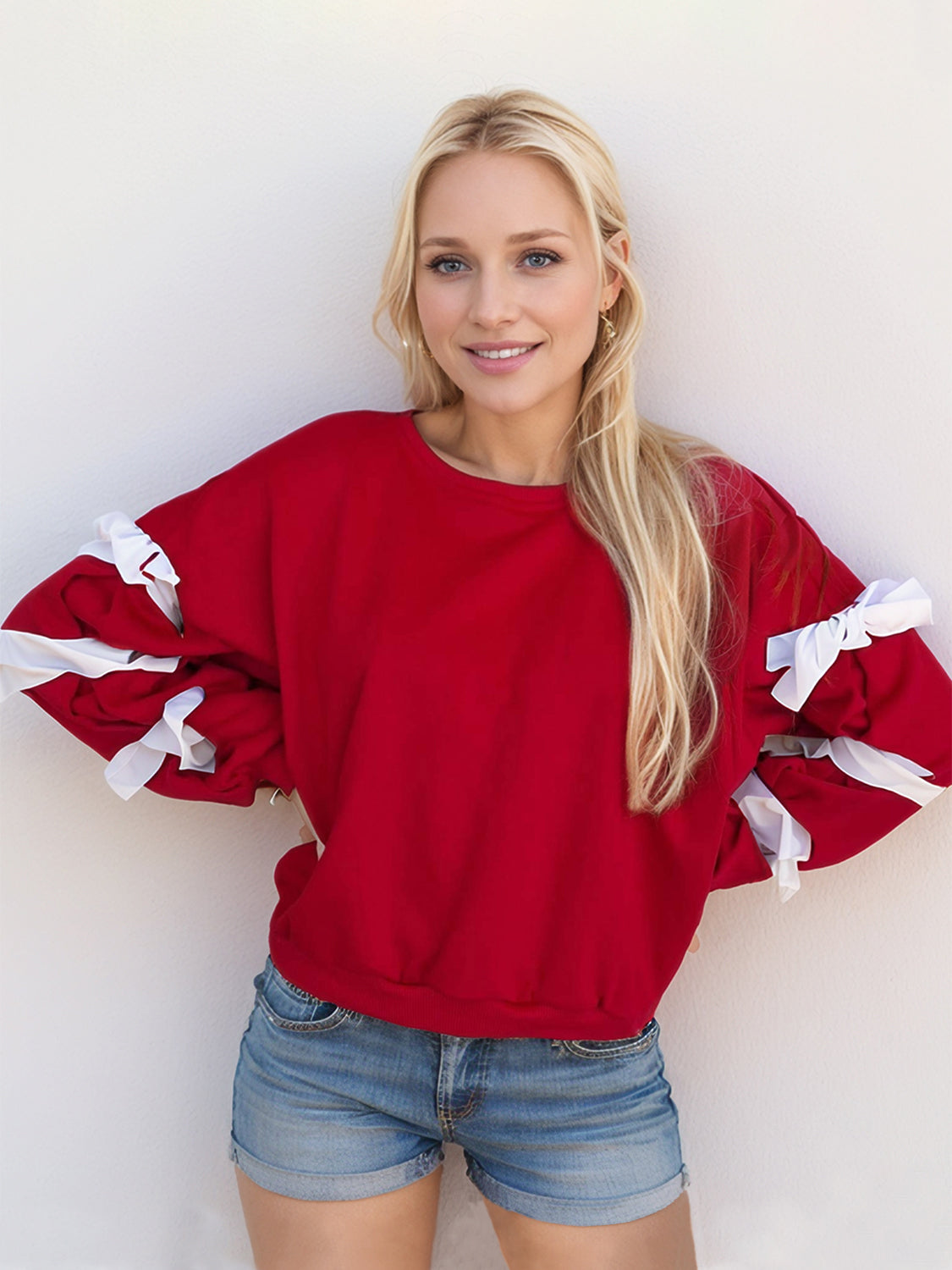 Bow Round Neck Long Sleeve Sweatshirt