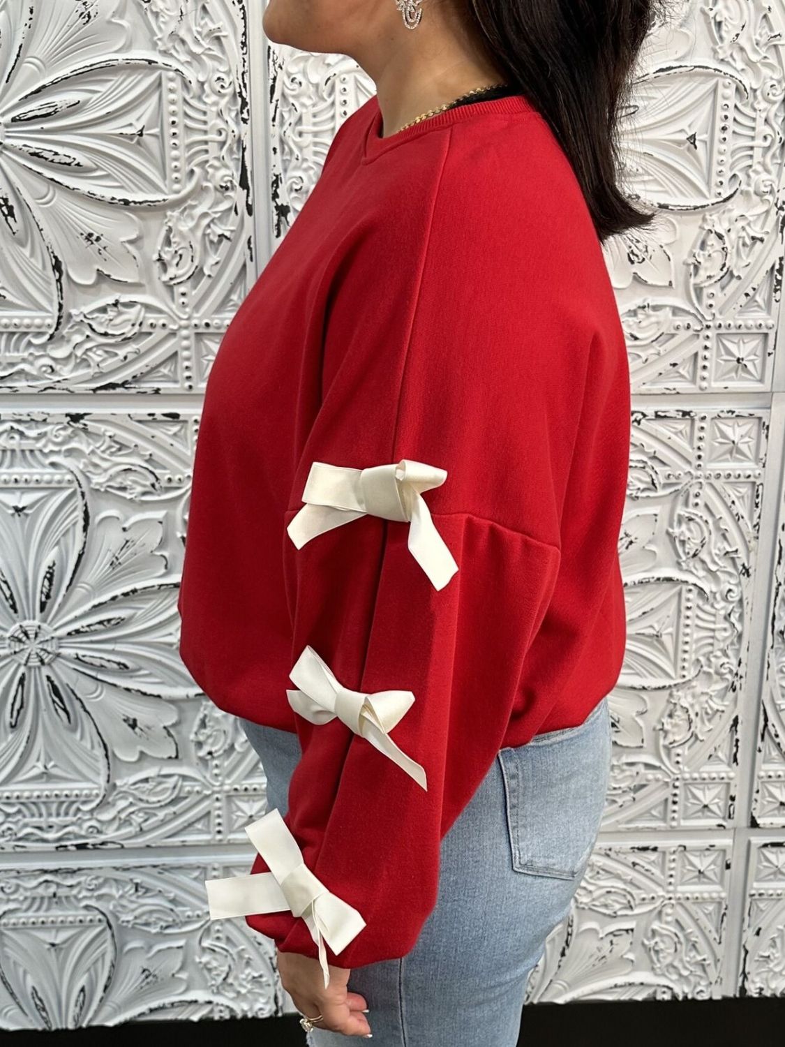 Bow Round Neck Long Sleeve Sweatshirt