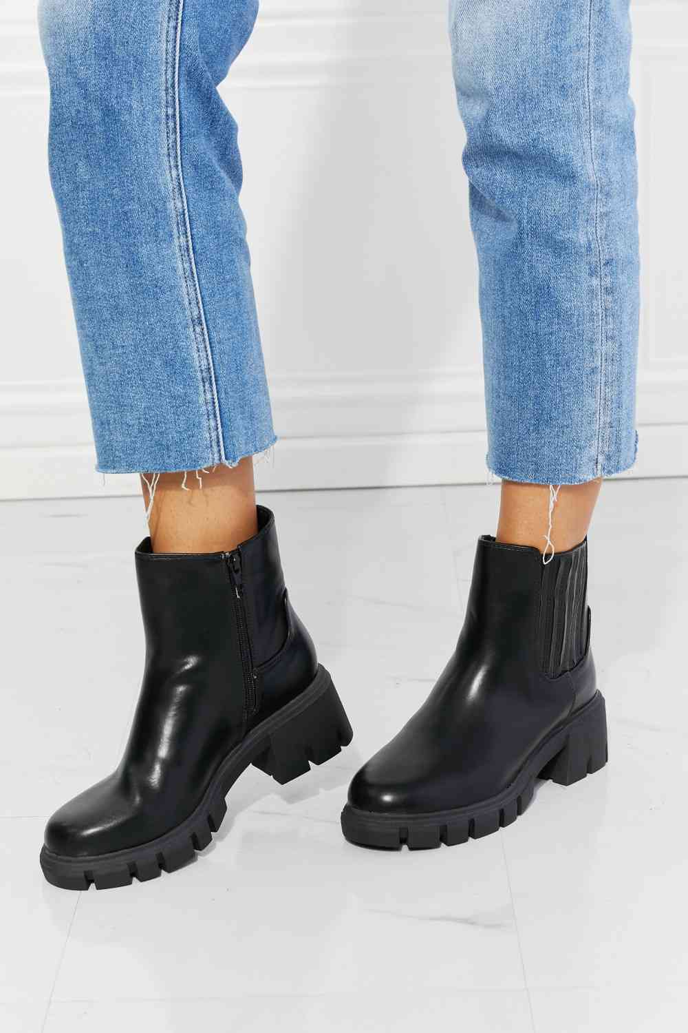 Zip Side Chelsea Boots