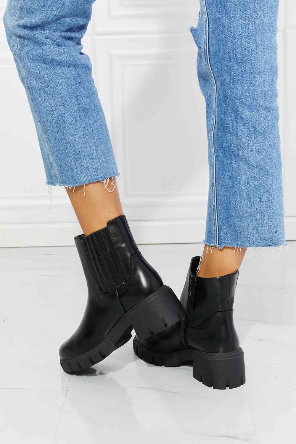 Zip Side Chelsea Boots