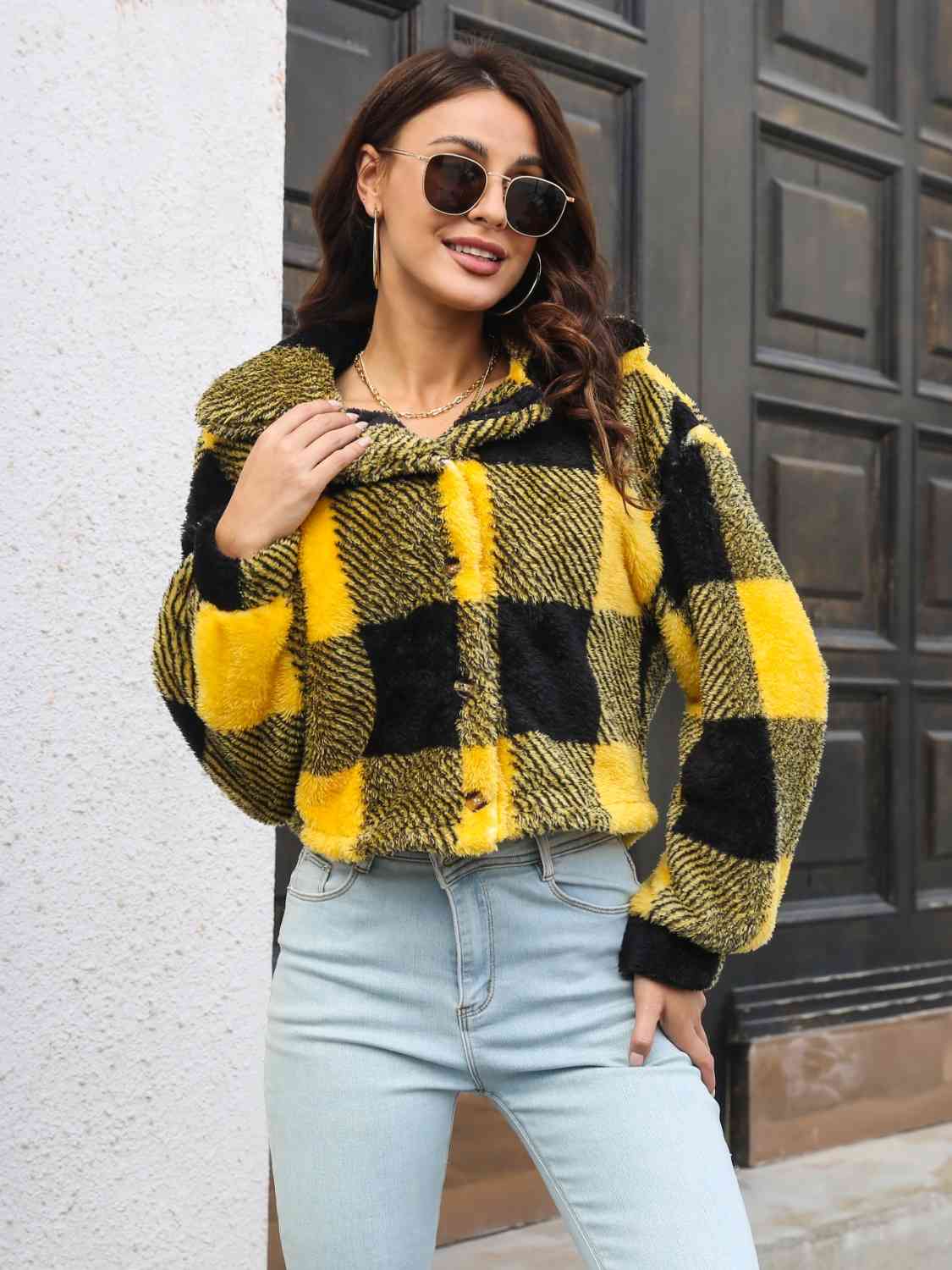 Plaid Buttoned Jacket